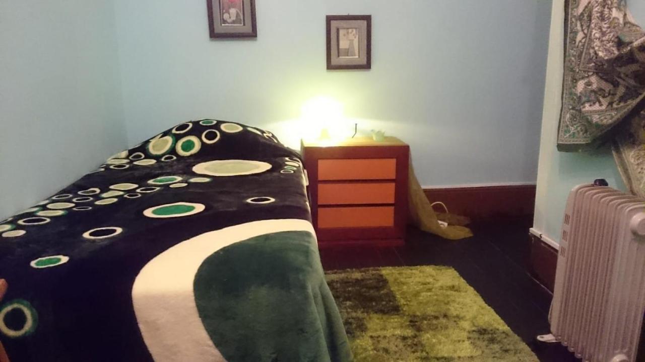Quarto em Acomodações Particulares Al-almada-2
